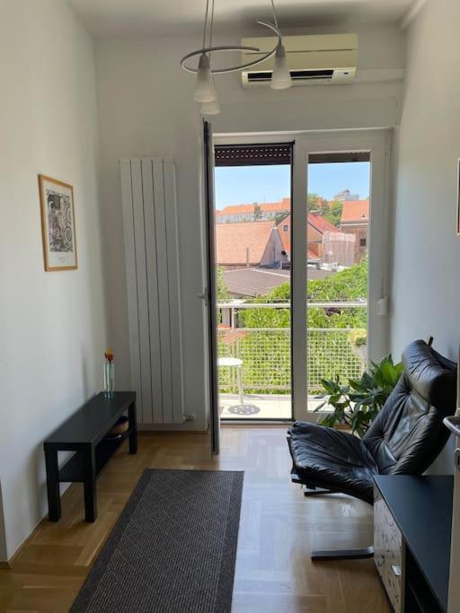 זאגרב Spacious 3Br/2Bt Apartment With A/C In City Center מראה חיצוני תמונה